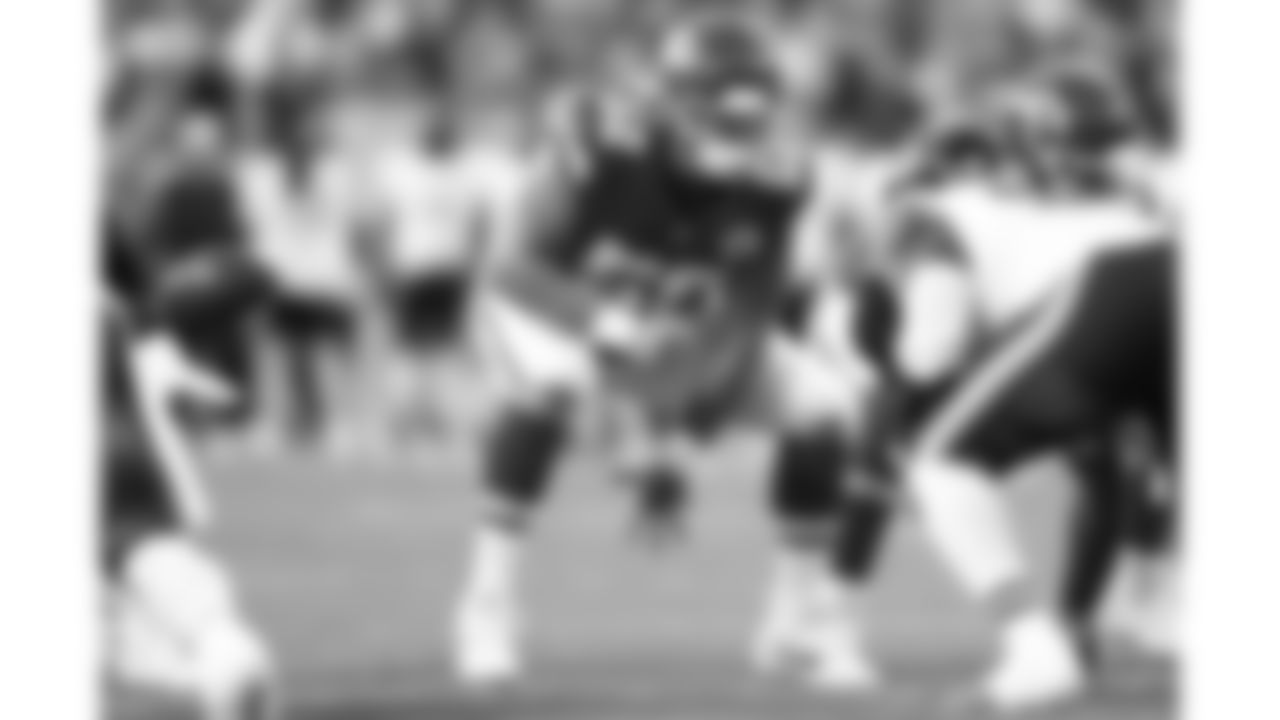 Kansas City Chiefs center Creed Humphrey (52) snaps the ball during a preseason week 3 NFL football game against the Chicago Bears, Friday, August 22, 2025 in Kansas City, MO.