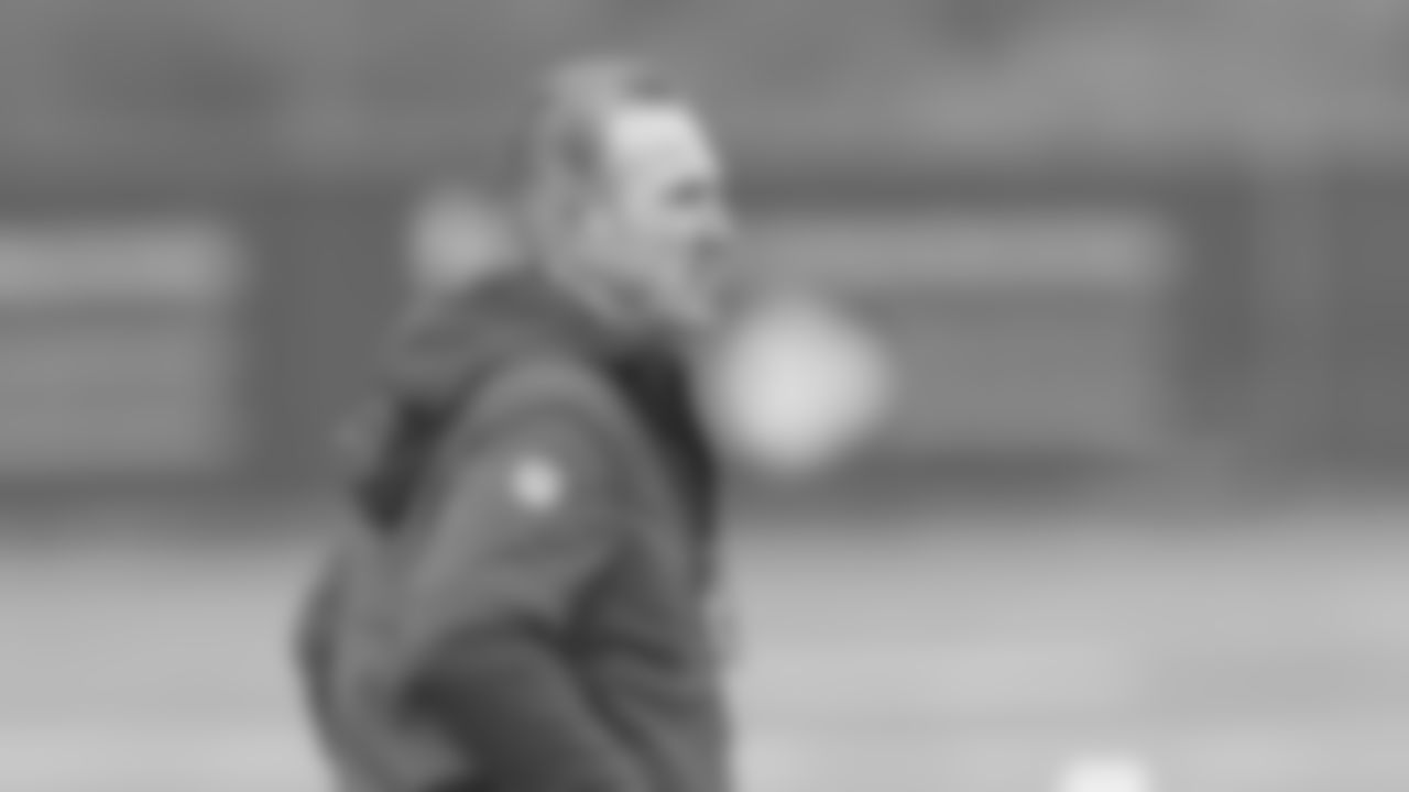 Kansas City Chiefs Defensive Coordinator Steve Spagnuolo during practice for the week 18 NFL football game against the Chargers, Thursday January 4, 2024.