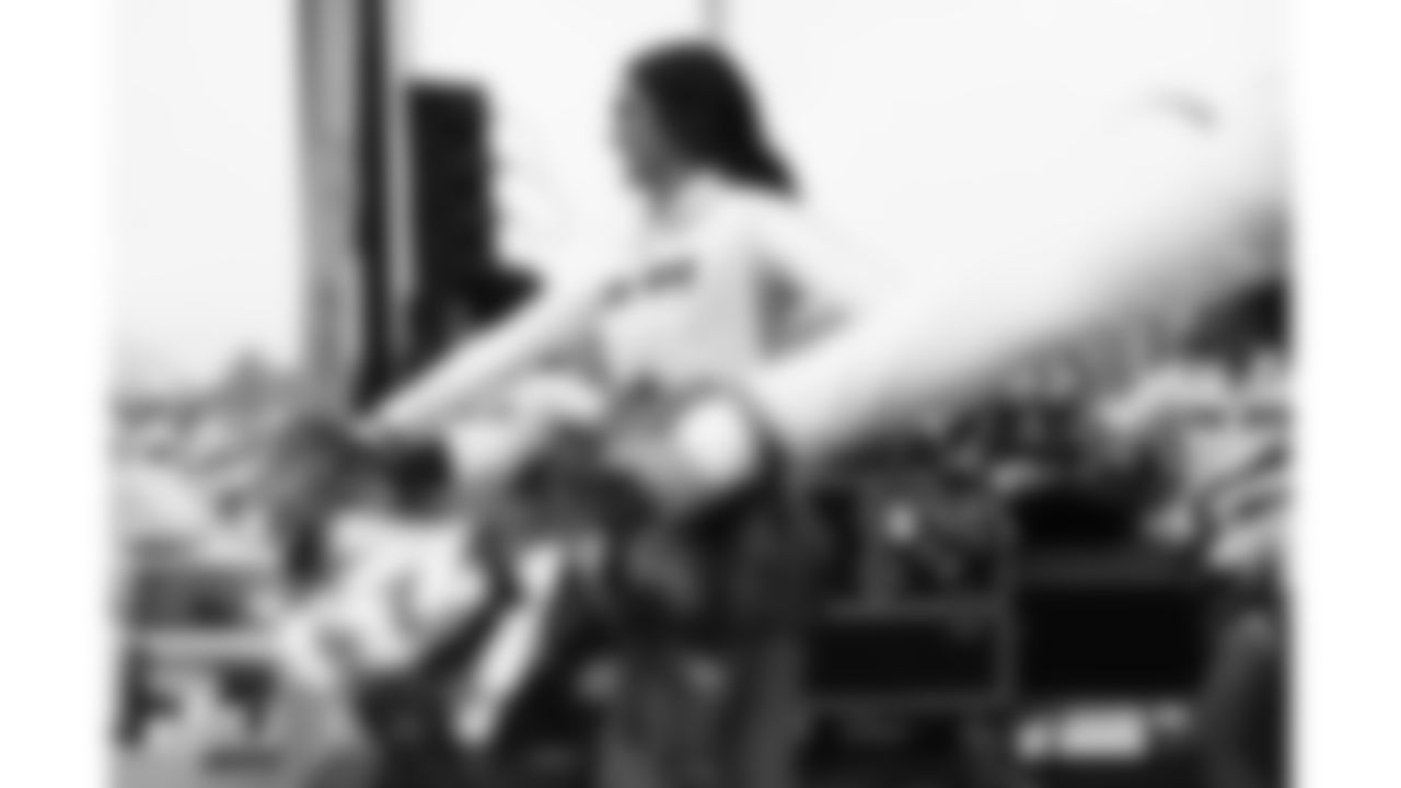 Kansas City Chiefs Cheerleaders before a week 12 NFL football game against the Indianapolis Colts, Sunday, November 23, 2025 in Kansas City, MO.