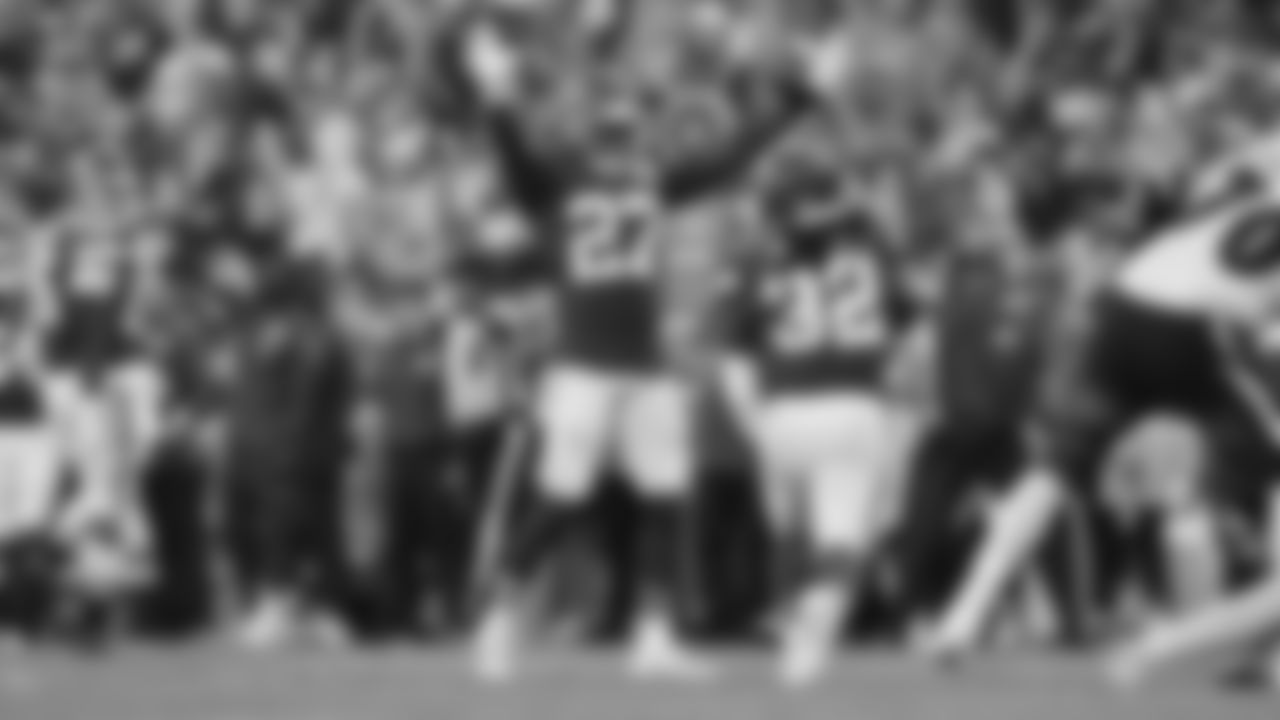 Kansas City Chiefs defensive back Chamarri Conner (27) celebrates during the week 4 NFL football game against the Baltimore Ravens, Sunday, September 28, 2025 in Kansas City, MO.