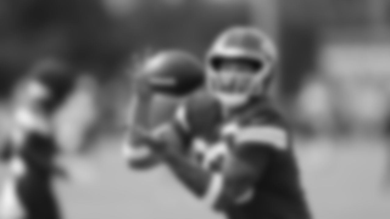 Kansas City Chiefs tight end Noah Gray (83) during day 3 of training camp on Thursday July 24, 2025