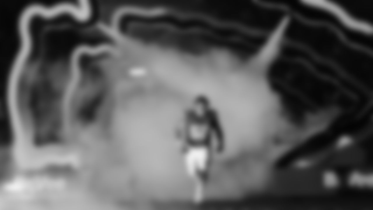 Kansas City Chiefs center Creed Humphrey (52) takes to the field during player introductions prior to a week 8 NFL Football game against the Washington Commanders on Monday, October 27, 2025 in Kansas City, MO.