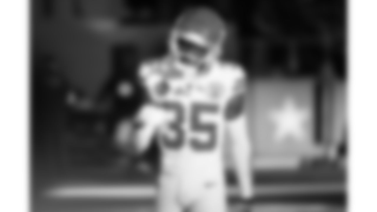 Kansas City Chiefs cornerback Jaylen Watson (35) on the field during a week 13 NFL Football game against the Dallas Cowboys on Thursday, November 27, 2025 in Dallas, Texas.