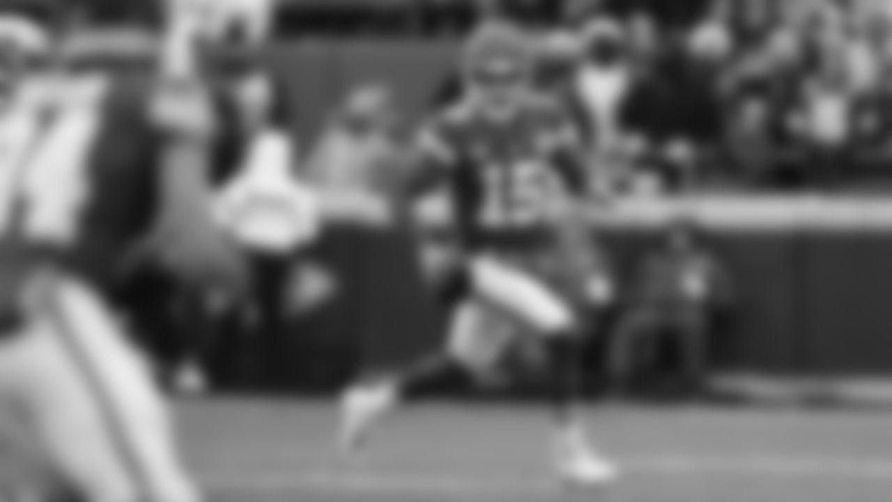 The Kansas City Chiefs face off against the Las Vegas Raiders at GEHA Field at Arrowhead Stadium on December 25, 2023.