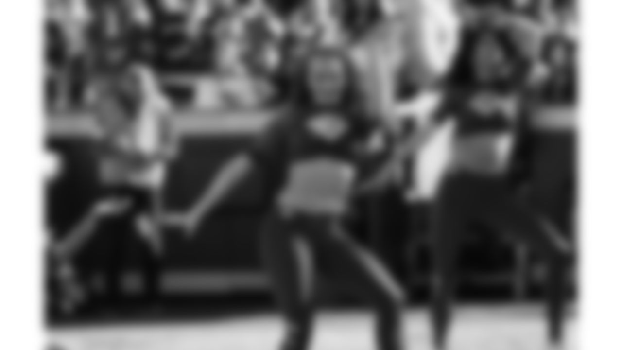 A Kansas City Chiefs Cheerleader during a week 12 NFL football game against the Indianapolis Colts, Sunday, November 23, 2025 in Kansas City, MO.