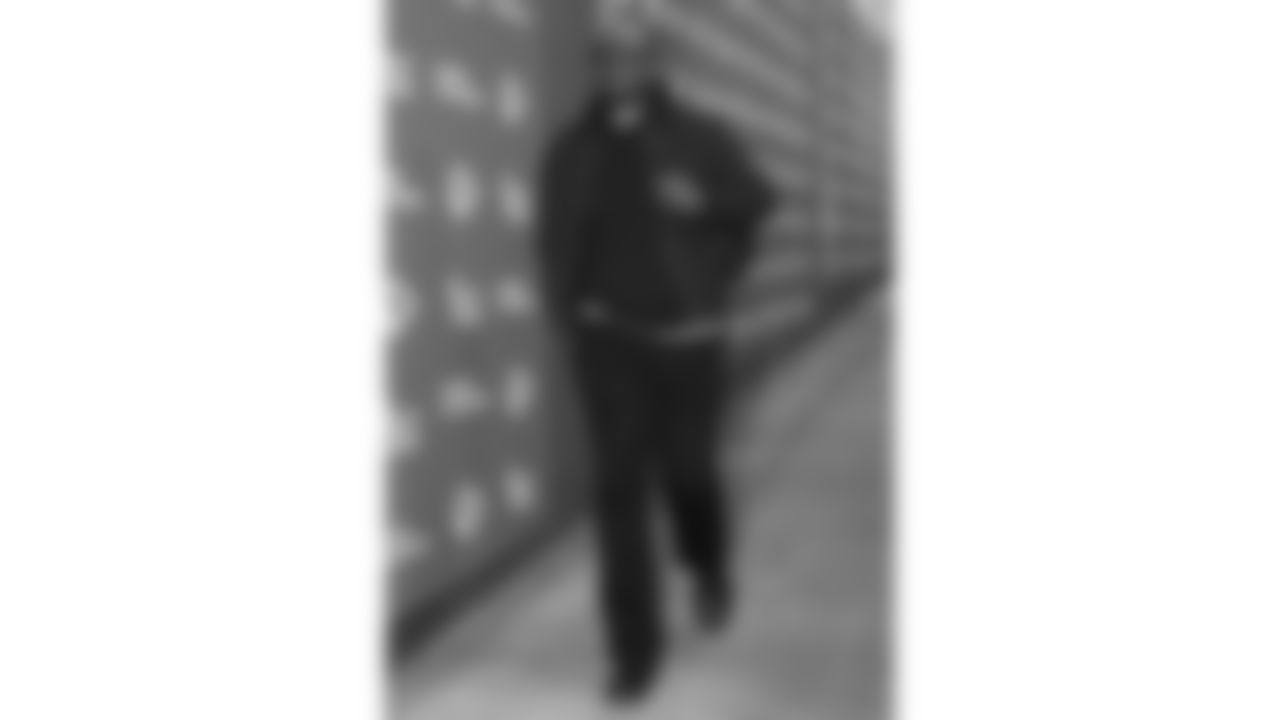 Kansas City Chiefs Offensive Assistant Coach Kevin Saxton arrives prior to a week 12 NFL Football game against the Indianapolis Colts on Sunday, November 23, 2025 in Kansas City, MO