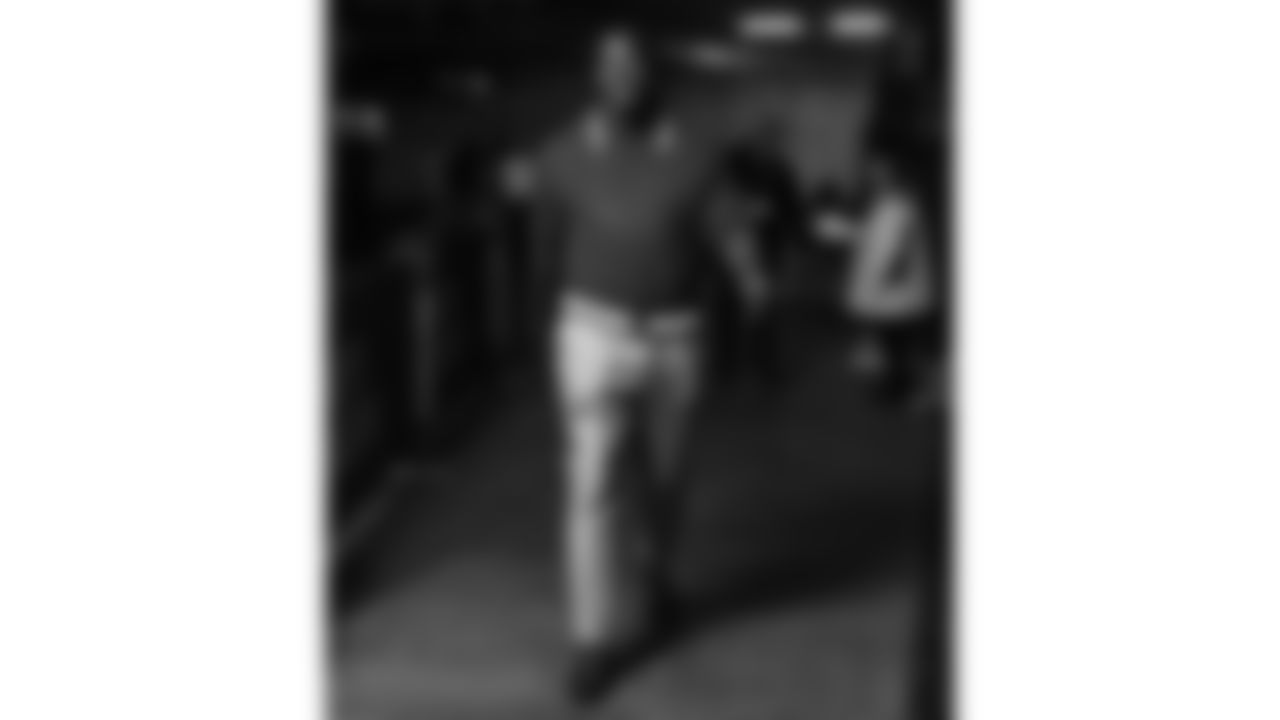 Kansas City Chiefs defensive tackle Chris Jones (95) arrives prior to an NFL week 17 matchup against the Denver Broncos, Thursday, December 25, 2025.