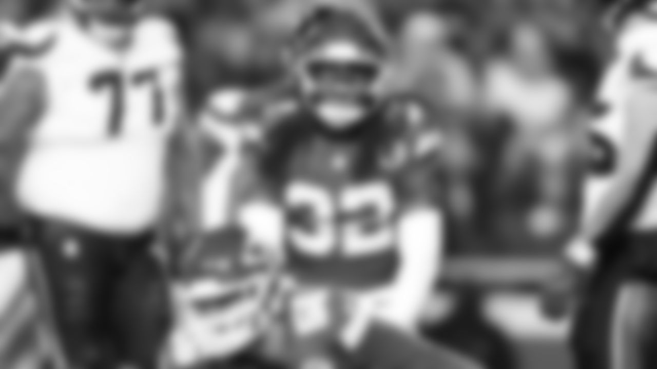 Kansas City Chiefs linebacker Nick Bolton (32) celebrates during an NFL week 14 matchup against the Houston Texans, Sunday December 7, 2025.