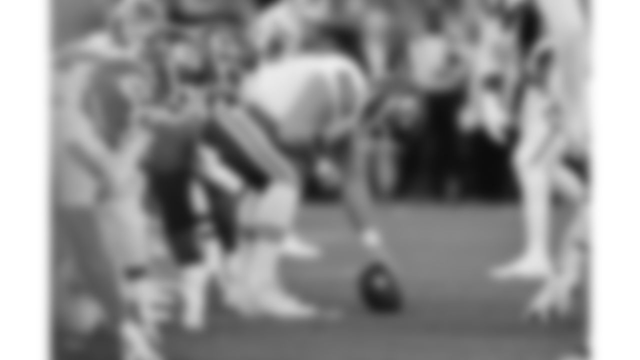 Kansas City Chiefs center Creed Humphrey (52) in position during a week 11 NFL Football game against the Denver Broncos on Sunday, November 16, 2025 in Denver, Colorado.