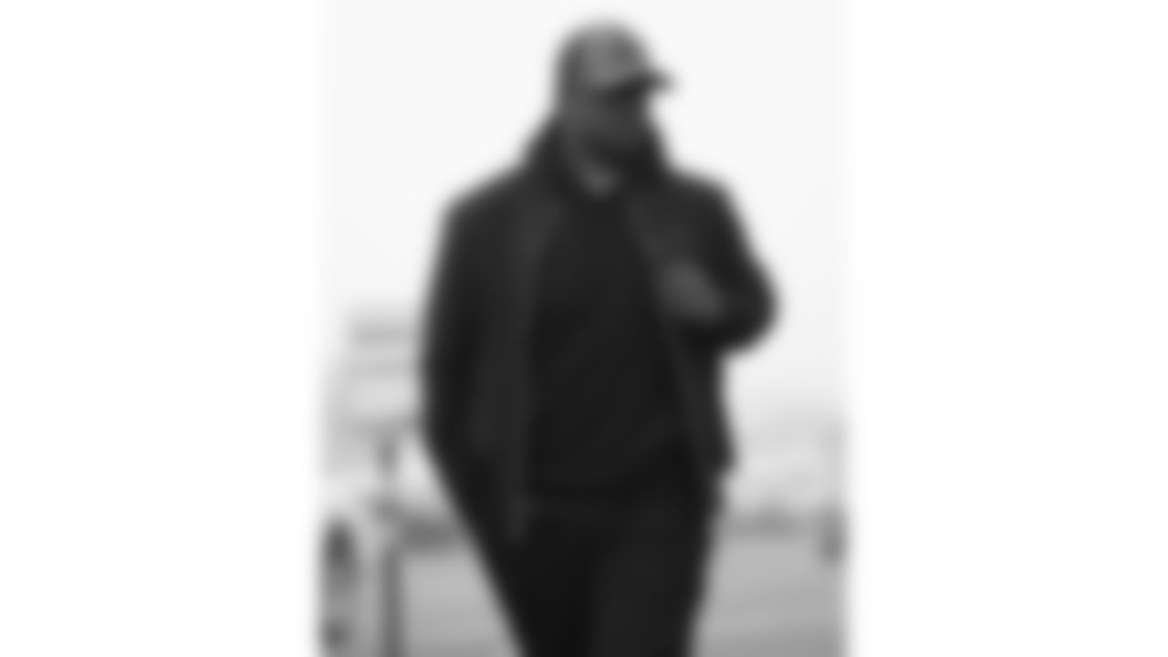 Kansas City Chiefs Offensive Assistant Coach Kevin Saxton arrives prior to a week 12 NFL Football game against the Indianapolis Colts on Sunday, November 23, 2025 in Kansas City, MO