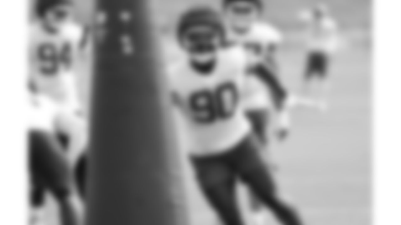 Kansas City Chiefs defensive end Charles Omenihu (90) working drills during training camp on day 1 of practice, Tuesday July 22, 2025