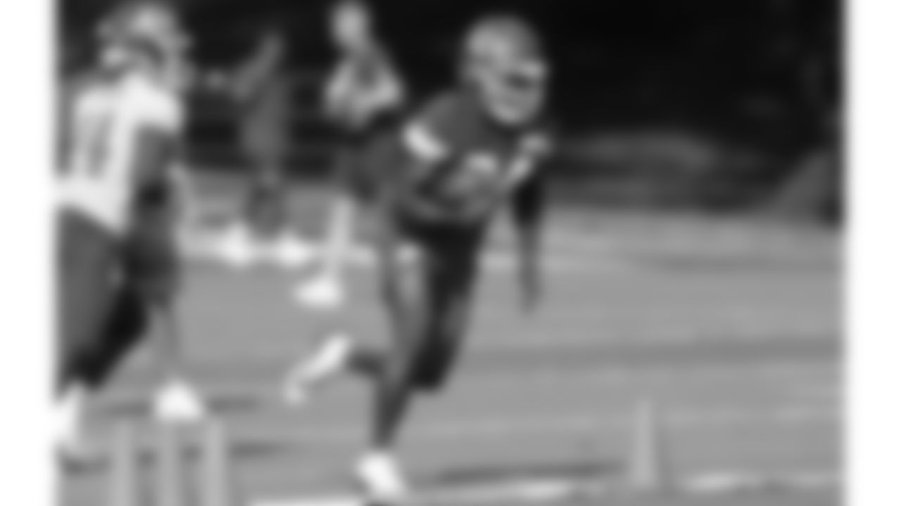 Kansas City Chiefs running back Elijah Young (34) runs the ball during training camp on day 1 of practice, Tuesday July 22, 2025