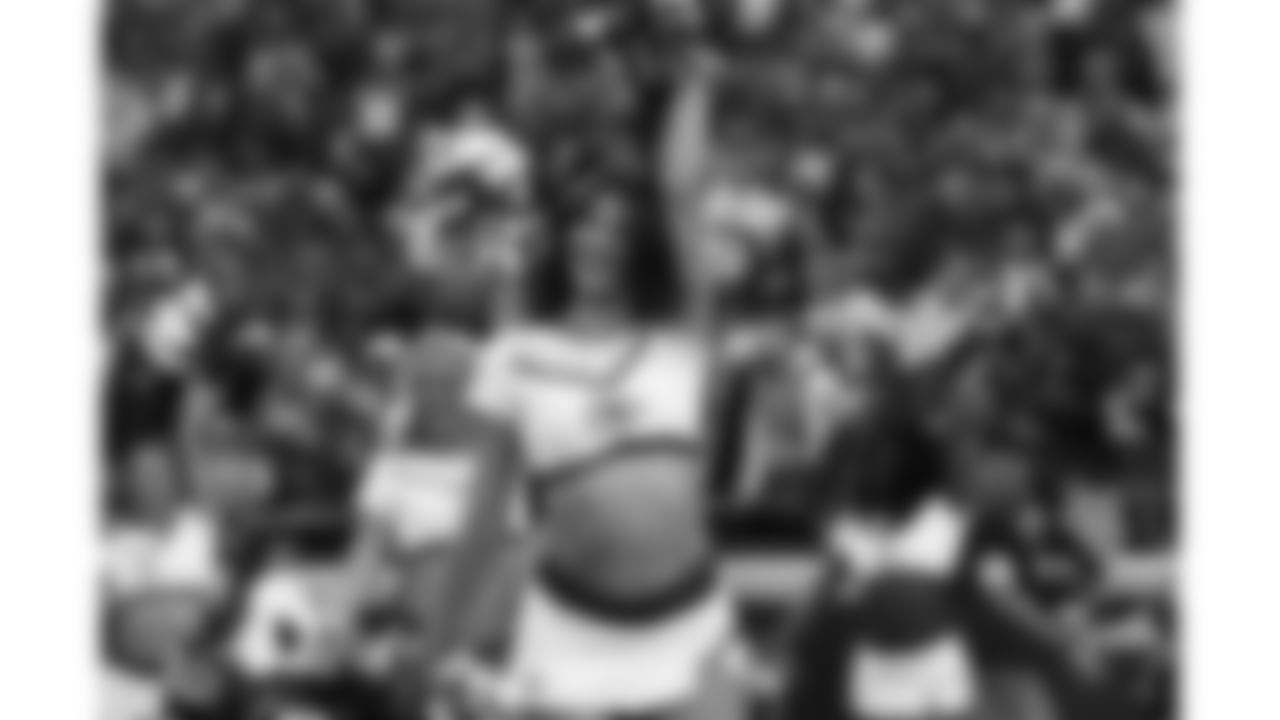 A Kansas City Chiefs Cheerleader during a week 12 NFL football game against the Indianapolis Colts, Sunday, November 23, 2025 in Kansas City, MO.