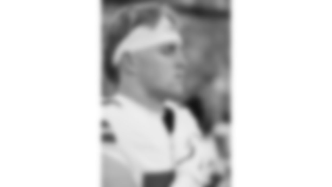 Kansas City Chiefs linebacker Cooper McDonald (59) prior to a week 9 NFL football game against the Buffalo Bills, Sunday, November 2, 2025 in Buffalo, NY