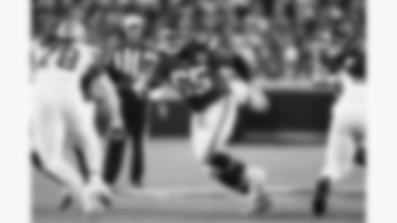 Kansas City Chiefs offensive lineman Trey Smith (65) in action during the week 6 NFL football game against the Detroit Lions, Sunday, October 12, 2025 in Kansas City, MO.