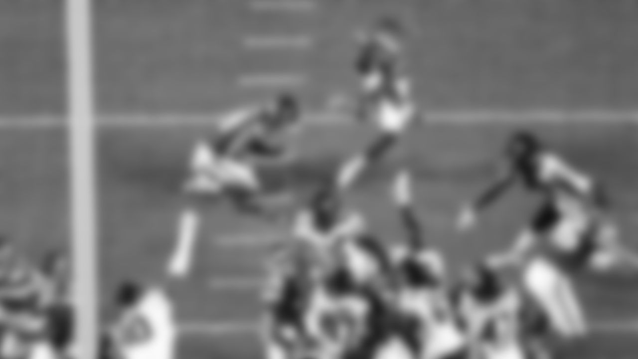 Kansas City Chiefs kicker Harrison Butker (7) kicks an extra point during a preseason week 3 NFL football game against the Chicago Bears, Friday, August 22, 2025 in Kansas City, MO.