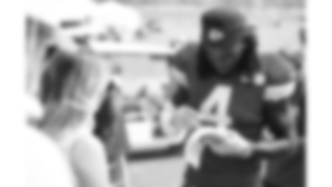 Kansas City Chiefs wide receiver Rashee Rice (4) signing autographs after day 9 of training camp on Friday August 1, 2025