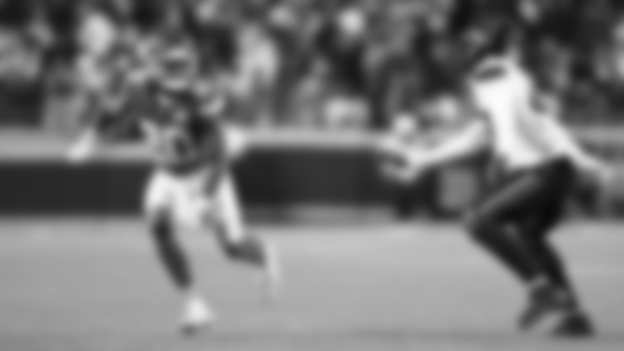 Kansas City Chiefs defensive back Nohl Williams (20) in action during a week 14 NFL football game against the Houston Texans, Sunday, December 7, 2025 in Kansas City, MO.