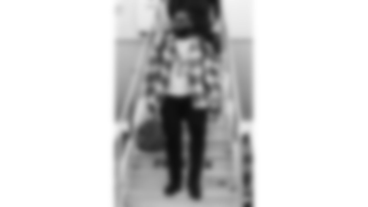 Kansas City Chiefs defensive tackle Derrick Nnadi (92) travels for a week 18 matchup with the Las Vegas Raiders on Saturday, January 3, 2026.