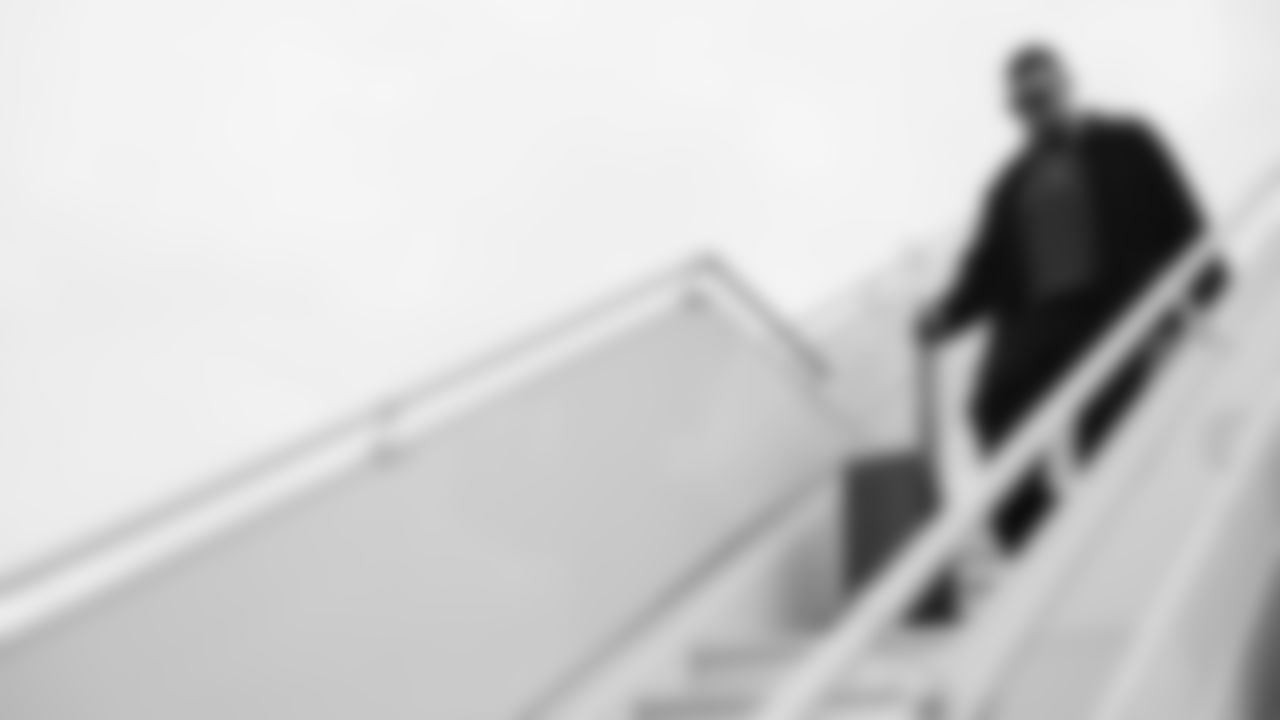 Kansas City Chiefs tight end Travis Kelce (87) travels for a week 18 matchup with the Las Vegas Raiders on Saturday, January 3, 2026.