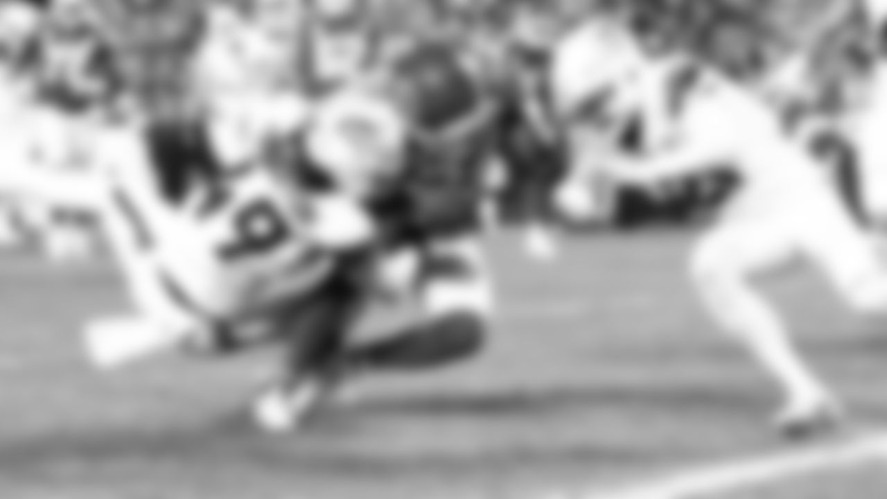 Kansas City Chiefs running back Brashard Smith (24) runs for the end zone during an NFL week 17 matchup against the Denver Broncos, Thursday, December 25, 2025.