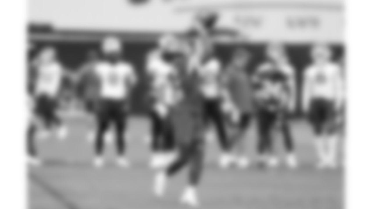 Kansas City Chiefs wide receiver Hollywood Brown (5) practices during phase 3 of OTAs on Thursday June 12, 2025 in Kansas City, MO.