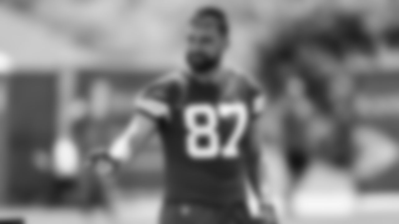 Kansas City Chiefs tight end Travis Kelce (87) at practice during day 1 of minicamp on Tuesday, June 11, 2024 in Kansas City, MO.