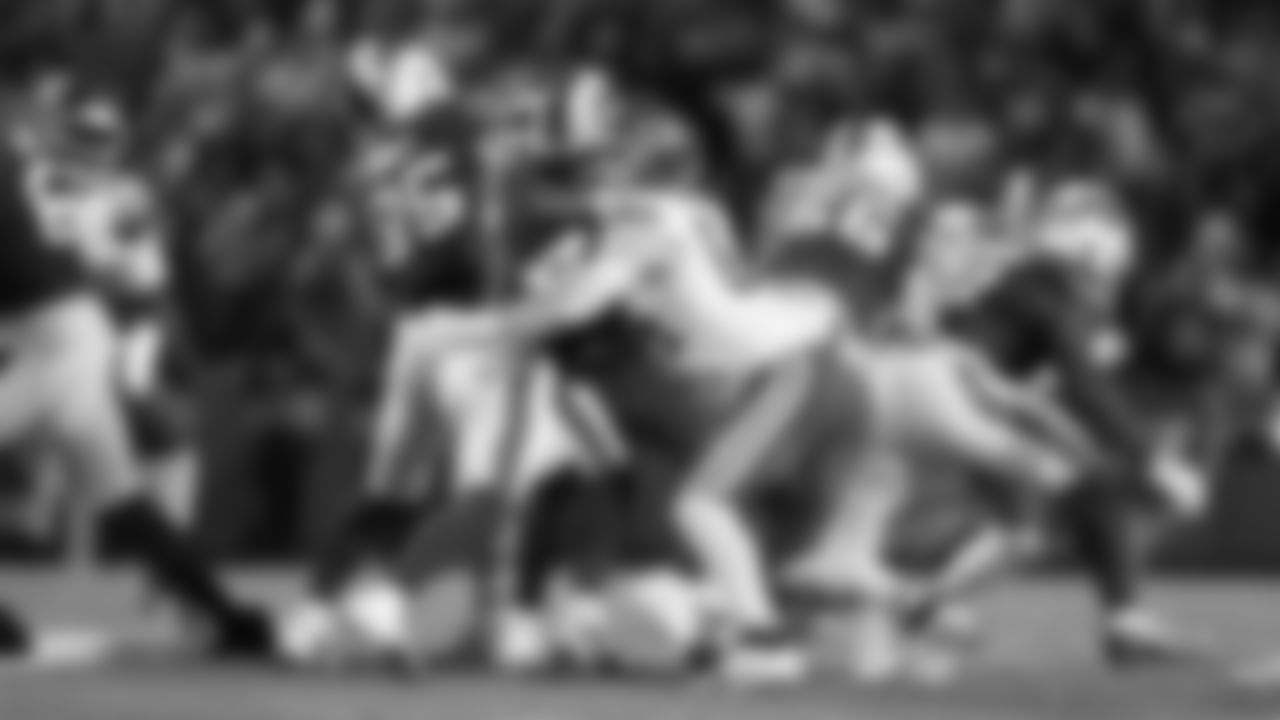 Kansas City Chiefs linebacker Leo Chenal (54) makes a tackle during a week 9 NFL football game against the Buffalo Bills, Sunday, November 2, 2025 in Buffalo, NY