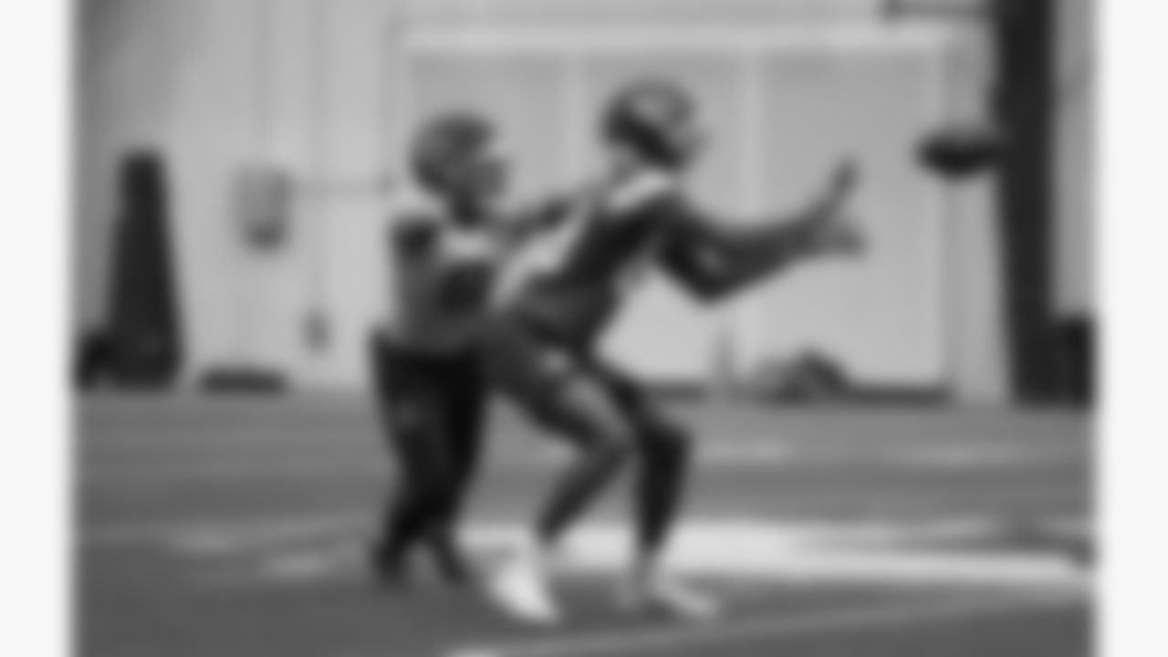 Kansas City Chiefs wide receiver Jason Brownlee (89) and Kansas City Chiefs cornerback Kristian Fulton (8) during a week 18 practice on Friday, January 2, 2026 in Kansas City, MO.