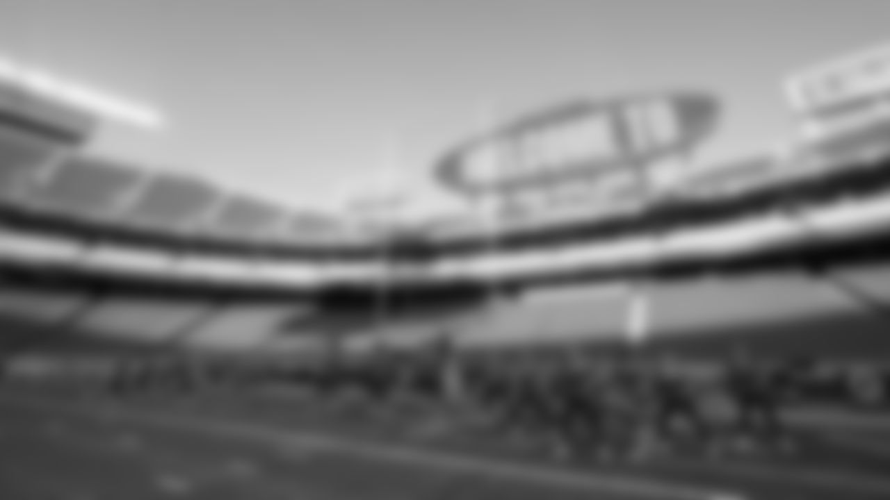 Kansas City Chiefs Cheerleaders practice on the field prior to a week 15 NFL Football game against the Los Angeles Chargers on Sunday, December 14, 2025 in Kansas City, MO.