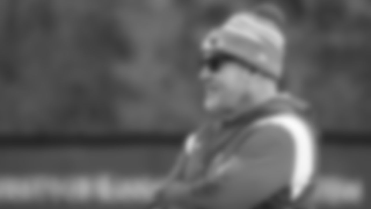 Kansas City Chiefs Assistant Head Coach and Special Teams Coordinator Dave Toub during practice for the Week 15 NFL football game on Thursday, December 14, 2023 in Kansas City, MO.