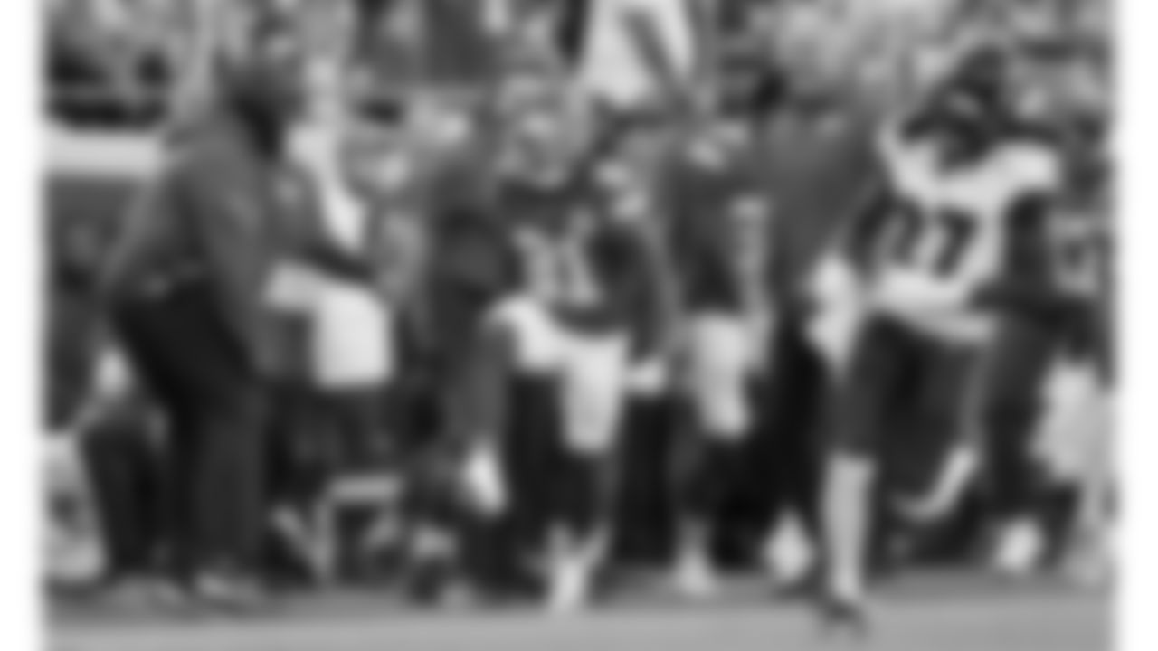 Kansas City Chiefs wide receiver Nikko Remigio (81) celebrates in front of the Chiefs sideline during the week 4 NFL football game against the Baltimore Ravens, Sunday, September 28, 2025 in Kansas City, MO.