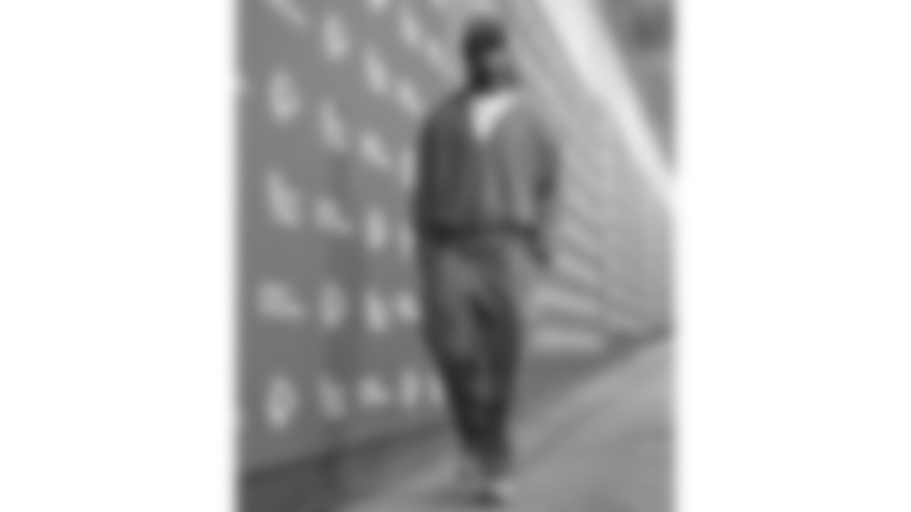 Kansas City Chiefs wide receiver Xavier Worthy (1) arrives prior to an NFL week 17 matchup against the Denver Broncos, Thursday, December 25, 2025.