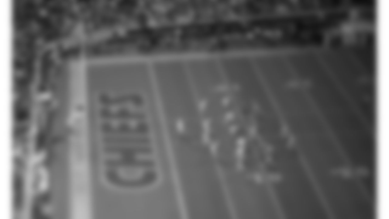 The Kansas City Chiefs face the Detroit Lions during the week 6 NFL football game, Sunday, October 12, 2025 in Kansas City, MO.