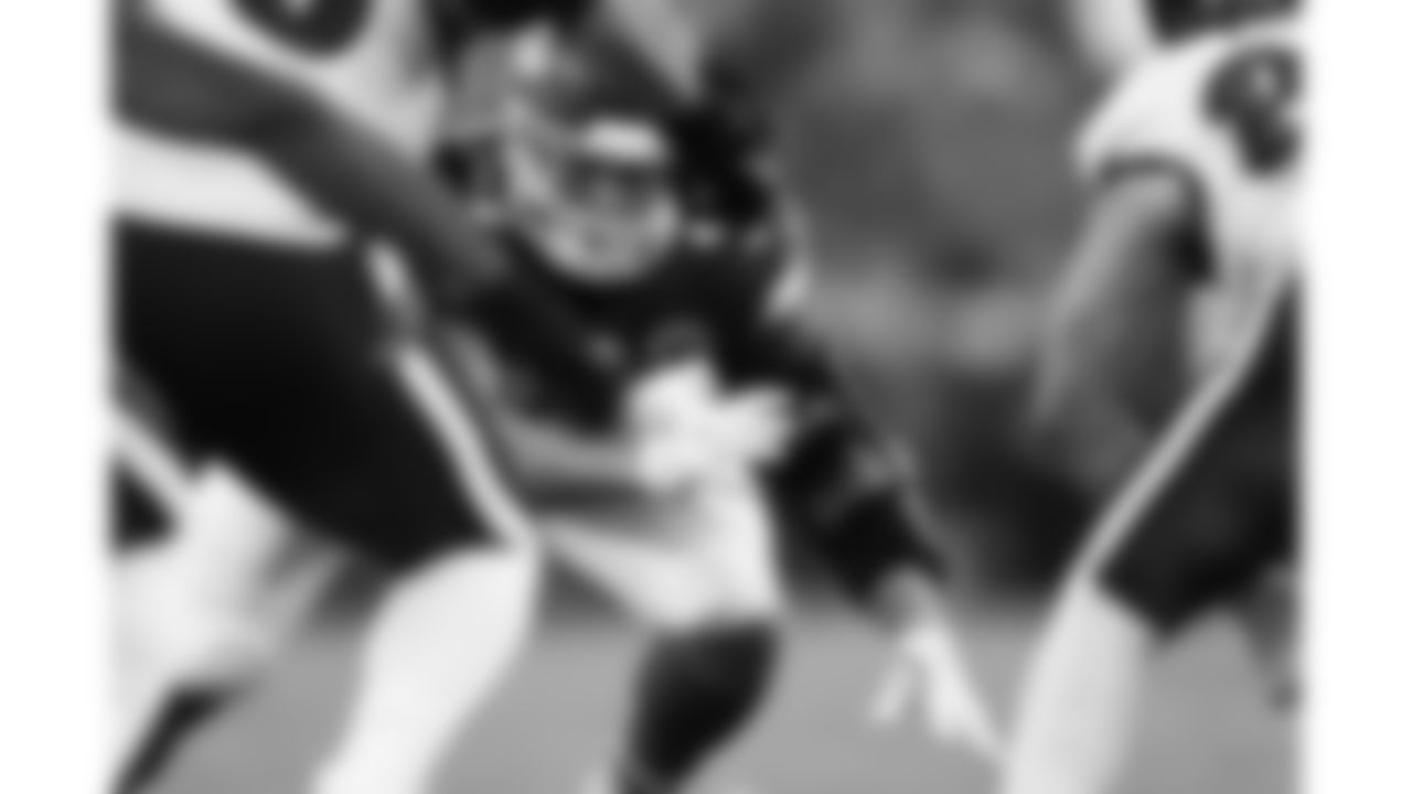 Kansas City Chiefs defensive end Ashton Gillotte (97) in action during the week 4 NFL football game against the Baltimore Ravens, Sunday, September 28, 2025 in Kansas City, MO.