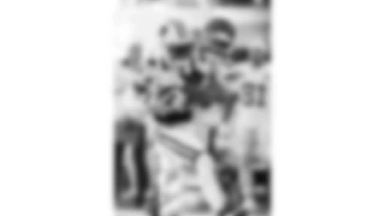 Kansas City Chiefs cornerback Trent McDuffie defends a Cowboys reveiver during a week 13 NFL Football game against the Dallas Cowboys on Thursday, November 27, 2025 in Dallas, Texas.