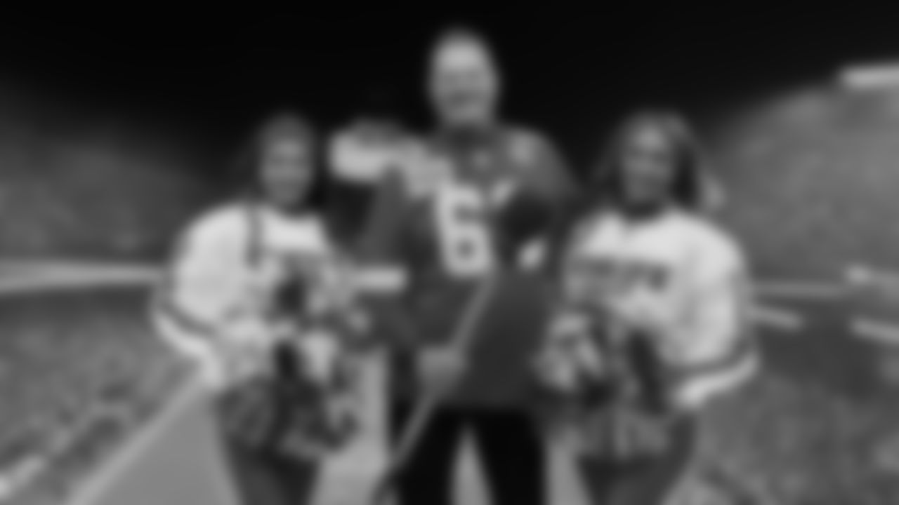 Bill Maas prior to an NFL week 14 matchup against the Houston Texans, Sunday December 7, 2025.