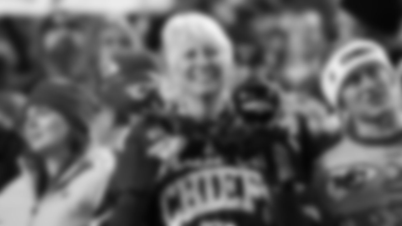 Fan during an NFL week 17 matchup against the Denver Broncos, Thursday, December 25, 2025.