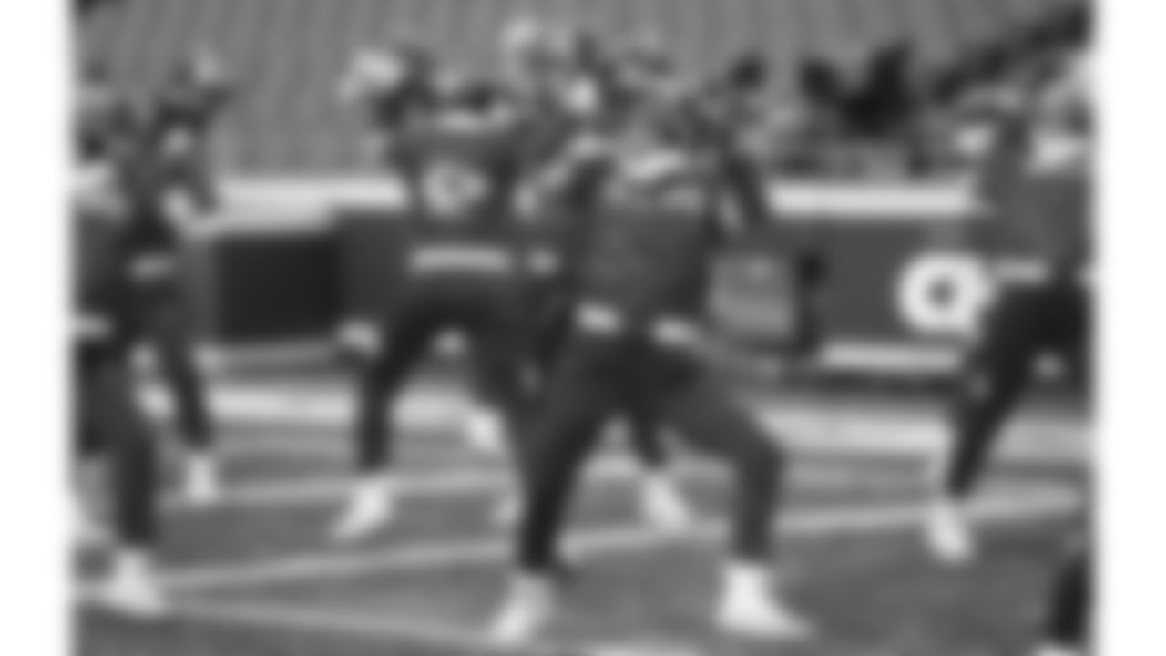 Kansas City Chiefs Cheerleaders practice on the field prior to a week 15 NFL Football game against the Los Angeles Chargers on Sunday, December 14, 2025 in Kansas City, MO.