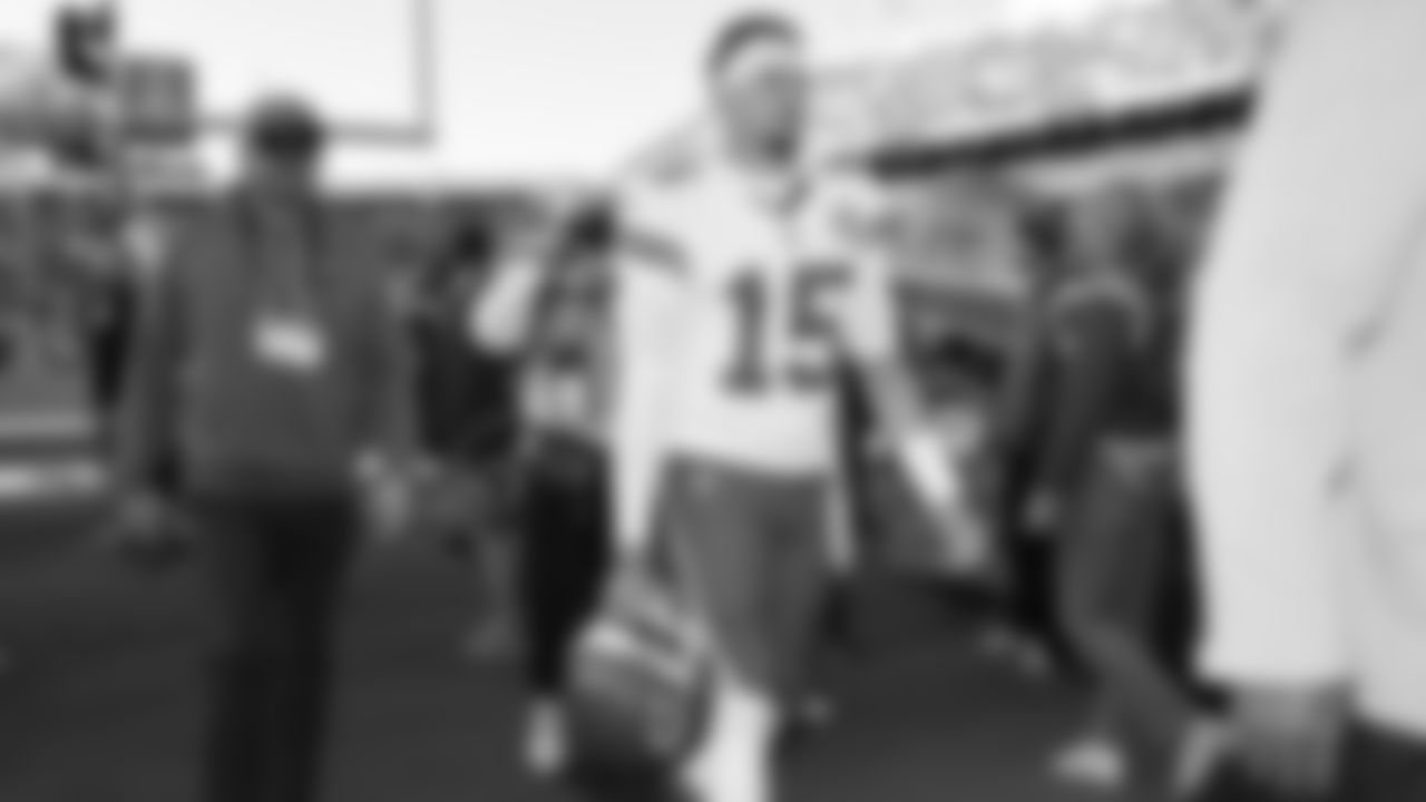 Kansas City Chiefs quarterback Patrick Mahomes (15) prior to a week 9 NFL football game against the Buffalo Bills, Sunday, November 2, 2025 in Buffalo, NY