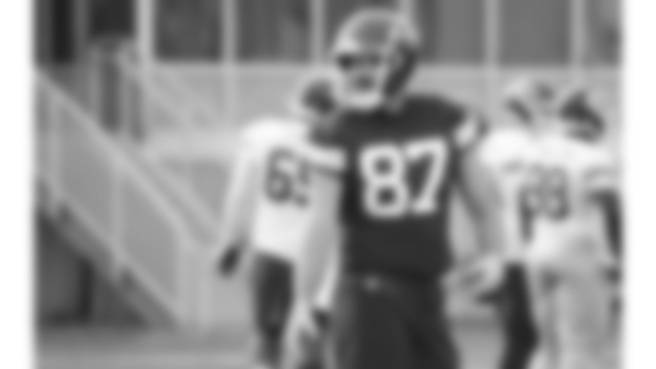 Kansas City Chiefs tight end Travis Kelce (87) during practice for the Week 15 NFL football game on Thursday, December 14, 2023 in Kansas City, MO.
