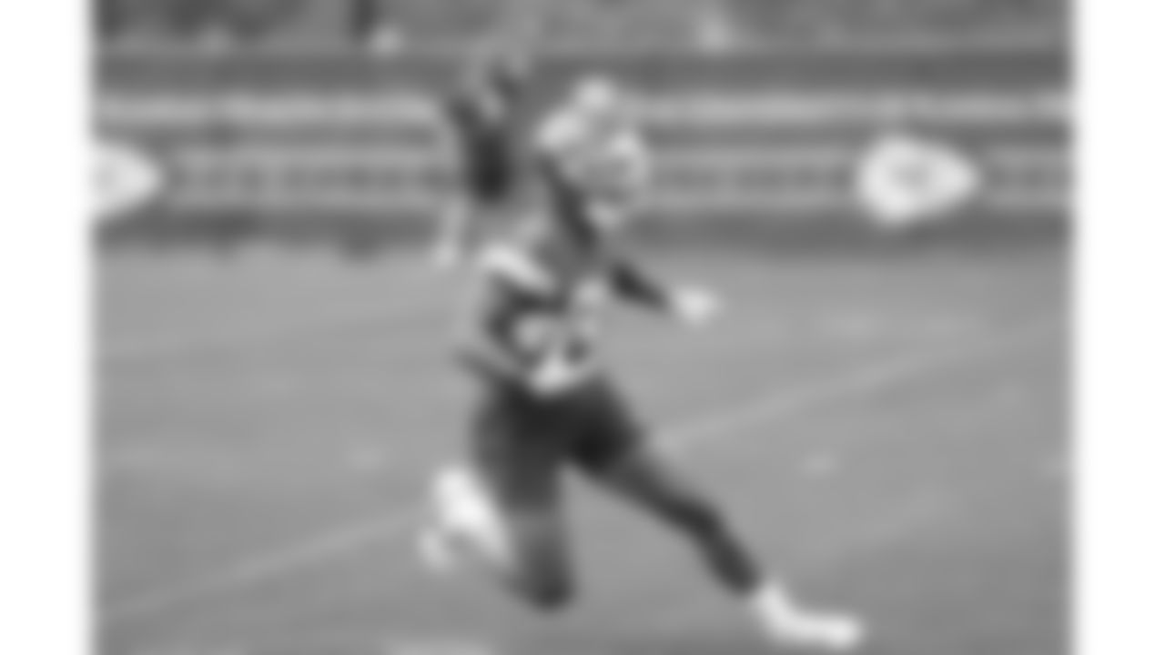 Kansas City Chiefs wide receiver Nikko Remigio (81) practices during phase 3 of OTAs on Friday June 13, 2025 in Kansas City, MO.