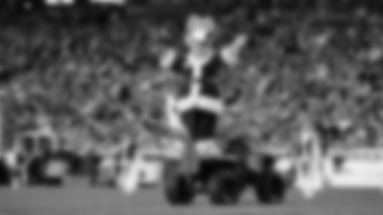 Holiday Fantastic Extravaganza during halftime at an NFL week 17 matchup against the Denver Broncos, Thursday, December 25, 2025.