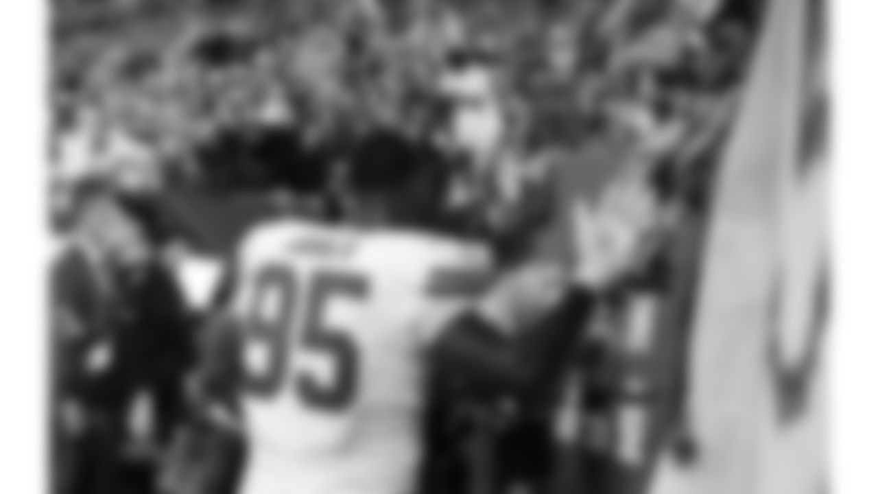 Kansas City Chiefs defensive tackle Chris Jones (95) high fives fans after a week 3 NFL Football game against the New York Giants on Sunday, September 21, 2025 at MetLife Stadium in East Rutherford, New Jersey.