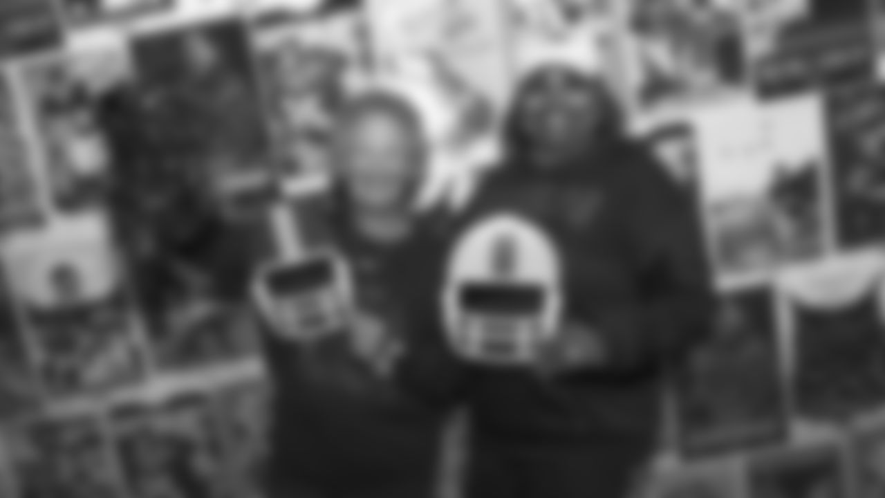 Red Coaters gather at the Kingdom Club to watch the Chiefs take on the Denver Broncos on November 16, 2025.