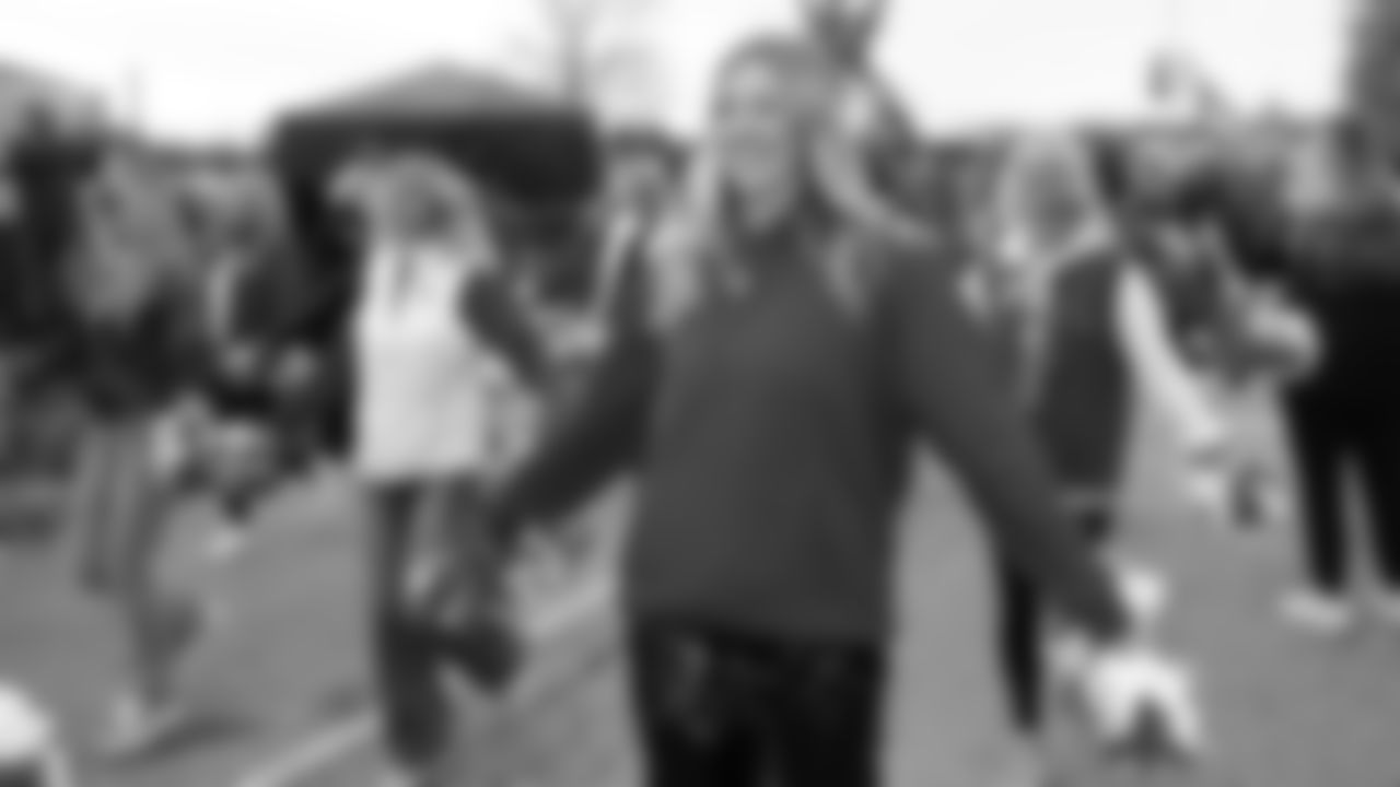 Kansas City Chiefs Alumni Cheerleaders in the pregame parade prior to a week 12 NFL Football game against the Indianapolis Colts on Sunday, November 23, 2025 in Kansas City, MO.