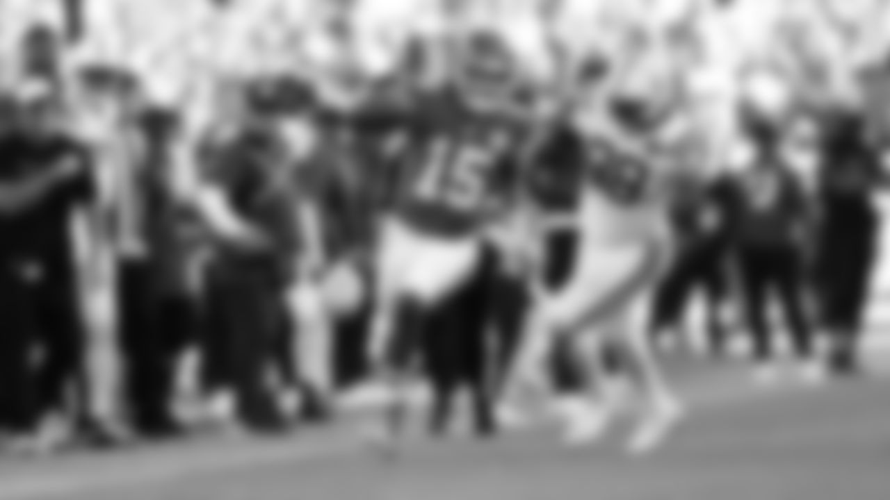 Kansas City Chiefs quarterback Patrick Mahomes (15) scrambles during a week 12 NFL Football game against the Indianapolis Colts on Sunday, November 23, 2025 in Kansas City, MO