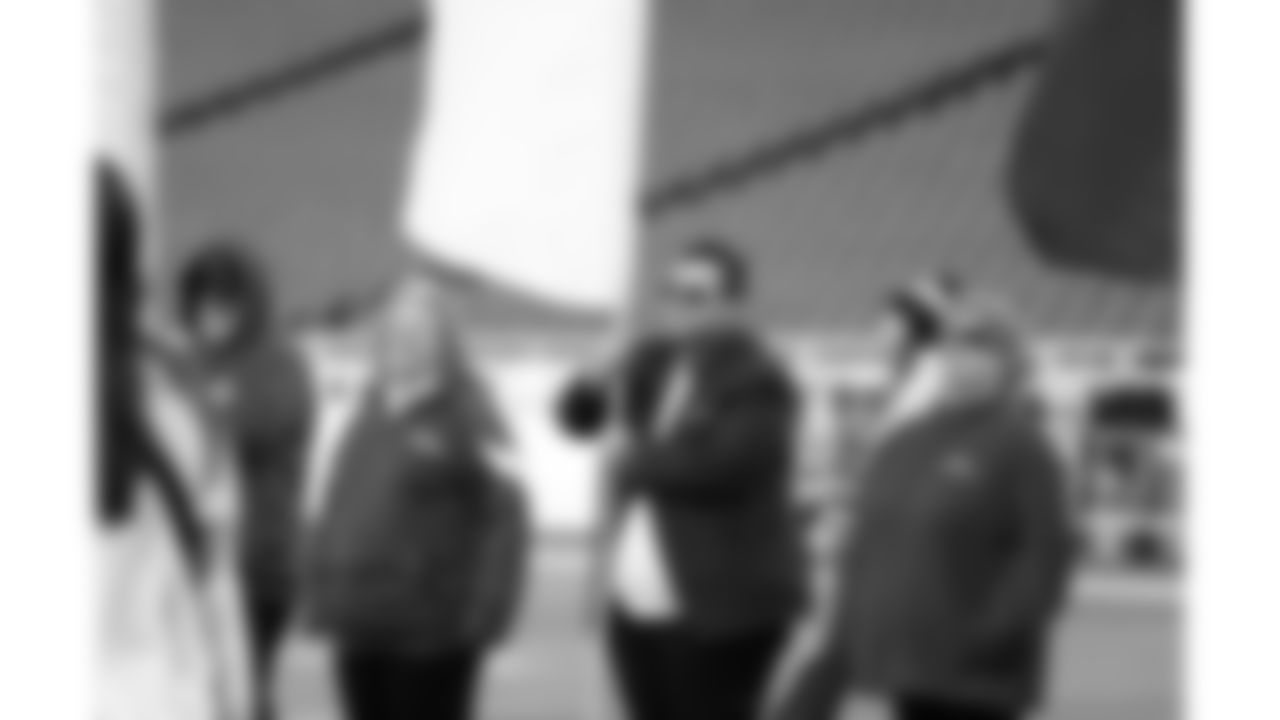 Red Coaters practice on the field prior to the week 7 NFL football game against the Las Vegas Raiders on Sunday, October 19, 2025 in Kansas City, MO.