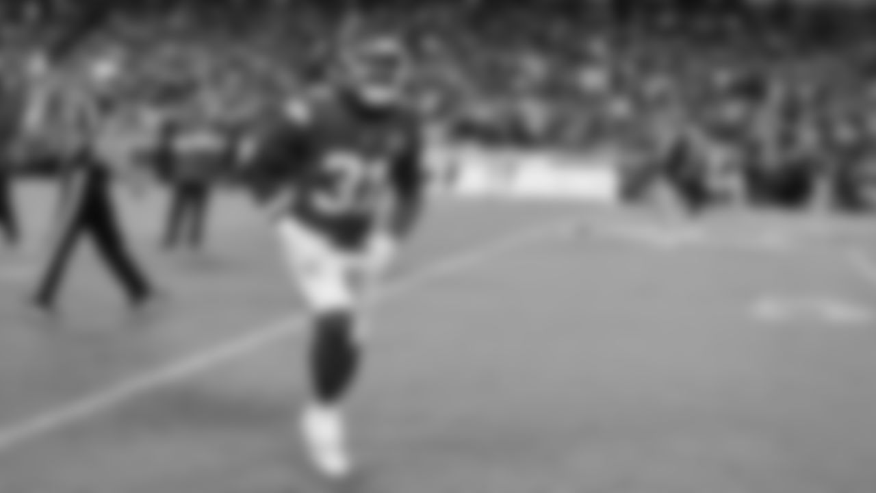 Kansas City Chiefs linebacker Jeffery Bassa (31) warms up prior to a week 6 NFL Football game against the Detroit Lions on Sunday, October 12, 2025 in Kansas City, MO.