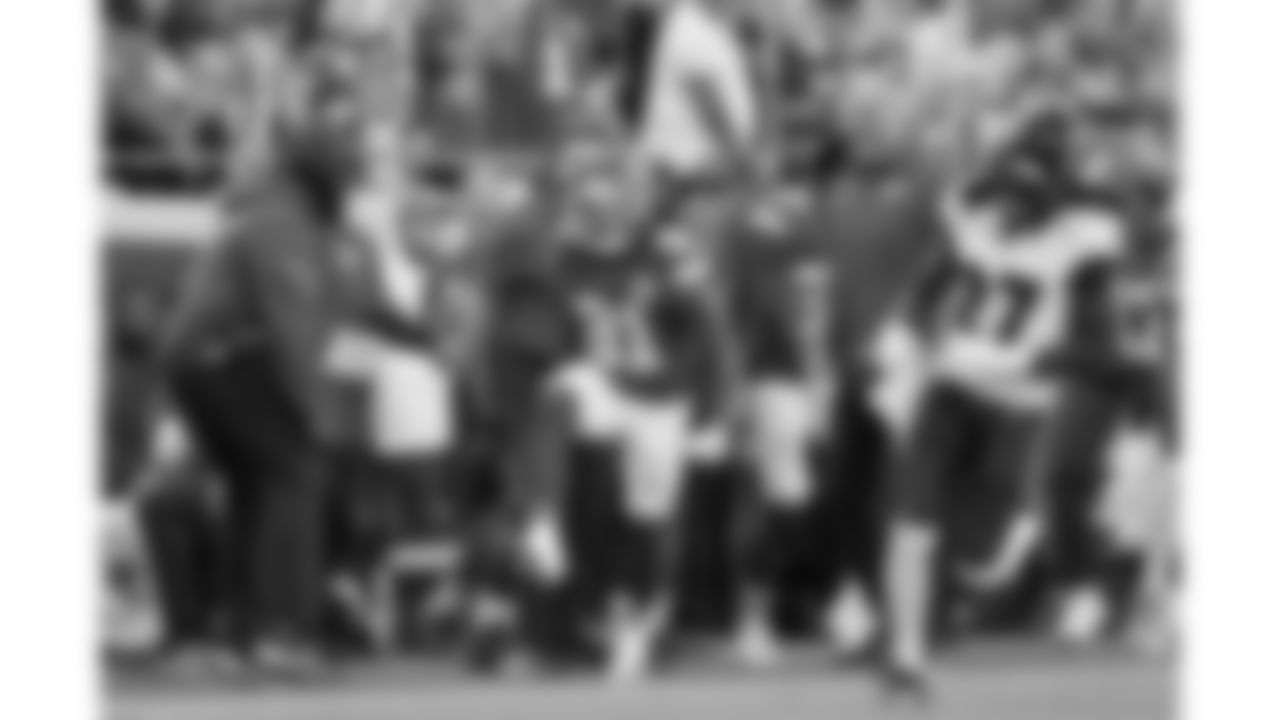 Kansas City Chiefs wide receiver Nikko Remigio (81) celebrates in front of the Chiefs sideline during the week 4 NFL football game against the Baltimore Ravens, Sunday, September 28, 2025 in Kansas City, MO.